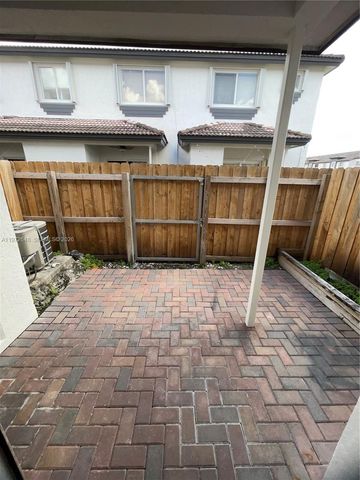 2203 SE 23rd Ave 2203, Homestead, FL 33035