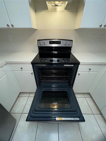 2203 SE 23rd Ave 2203, Homestead, FL 33035