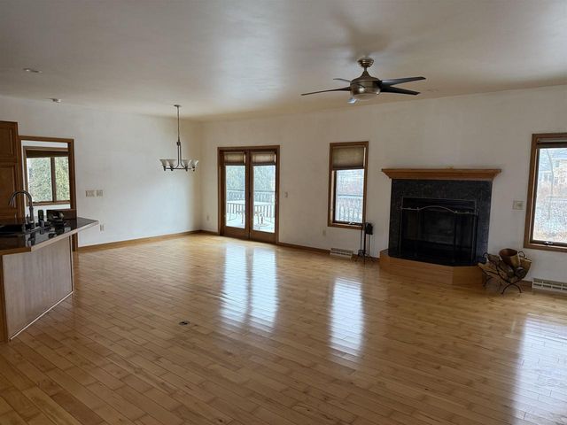 5012 Laufenberg Boulevard, Cross Plains, WI 53528