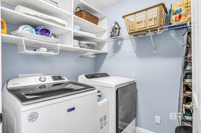 880 Paradise Beach Circle, Pensacola, FL 32506