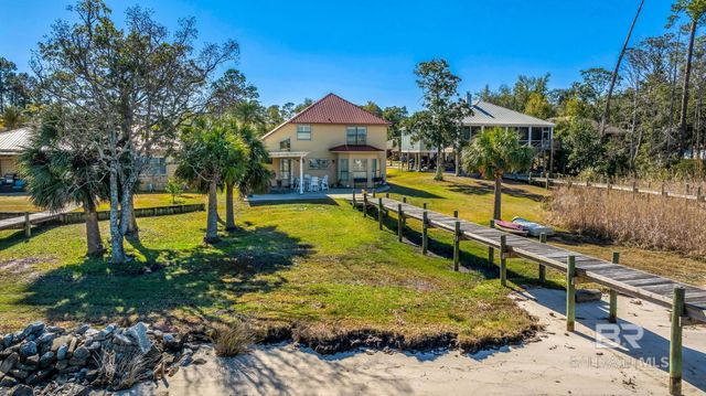 880 Paradise Beach Circle, Pensacola, FL 32506