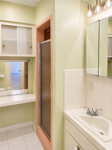 4443 Jasmine, Culver City, CA 90232