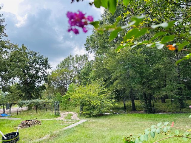 619 Lakeville Drive, Kingwood, TX 77339