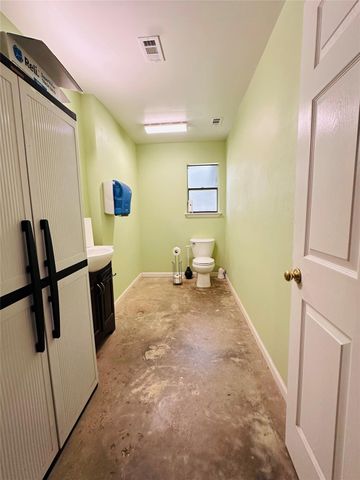 619 Lakeville Drive, Kingwood, TX 77339