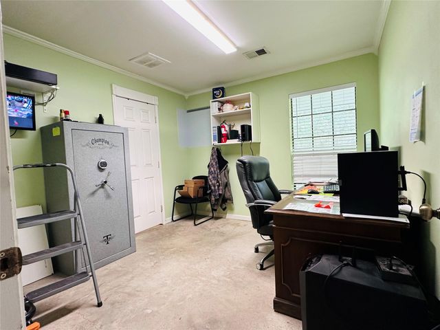 619 Lakeville Drive, Kingwood, TX 77339