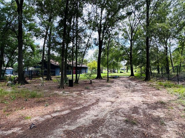 619 Lakeville Drive, Kingwood, TX 77339