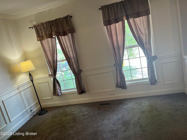 11400 Fenimore Ridge Dr, Louisville, KY 40229