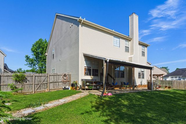 11400 Fenimore Ridge Dr, Louisville, KY 40229