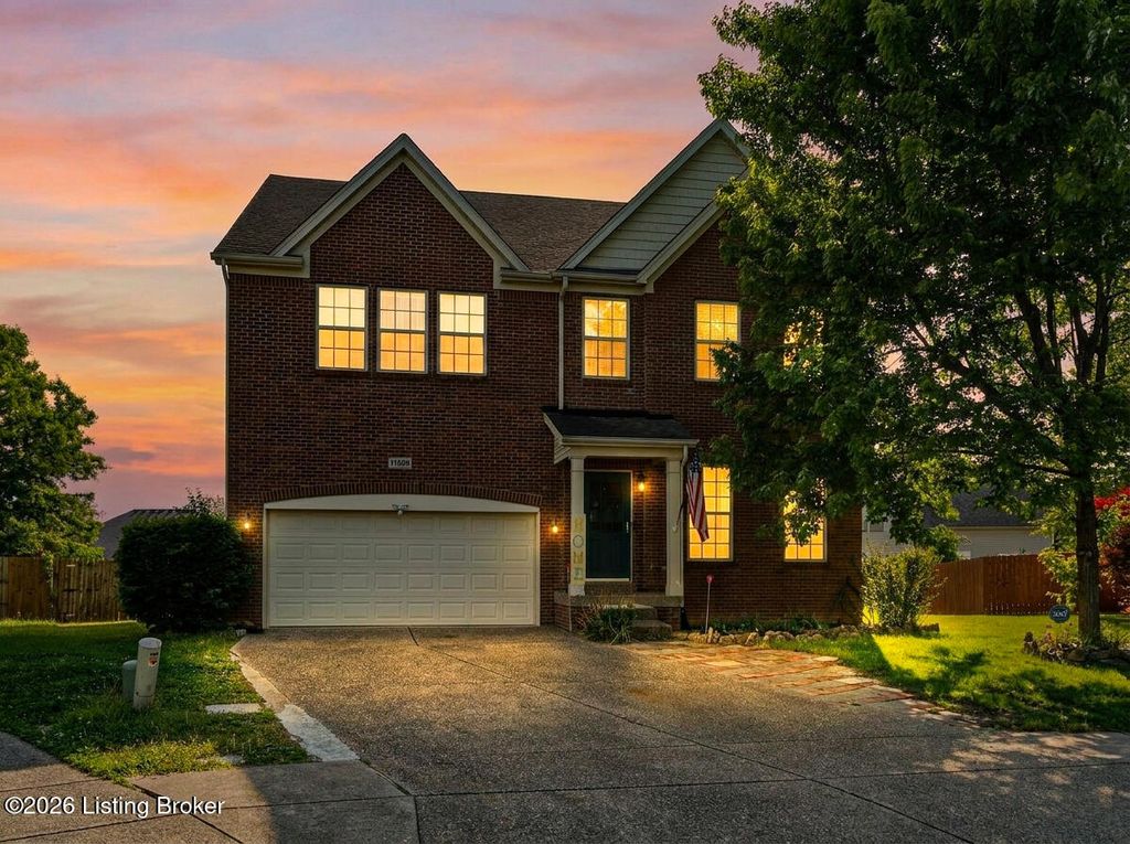 11400 Fenimore Ridge Dr, Louisville, KY 40229
