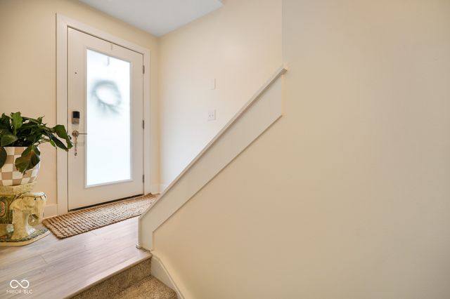 2125 Coretta Way, Indianapolis, IN 46202