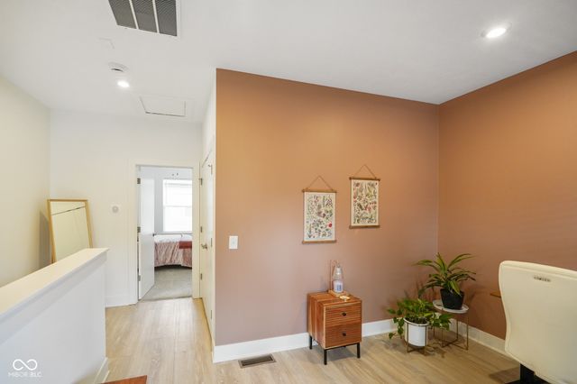 2125 Coretta Way, Indianapolis, IN 46202