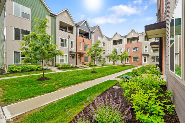 2125 Coretta Way, Indianapolis, IN 46202