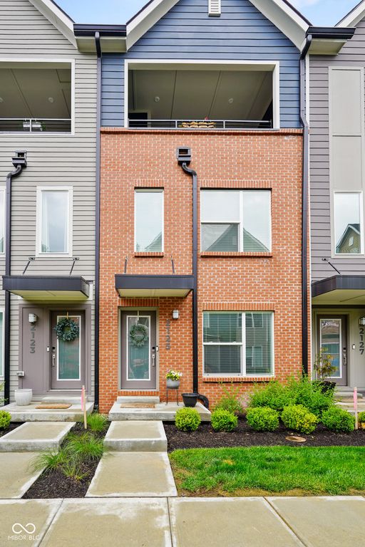 2125 Coretta Way, Indianapolis, IN 46202