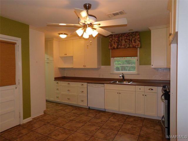 127 N Wildwood Drive, Prattville, AL 36067