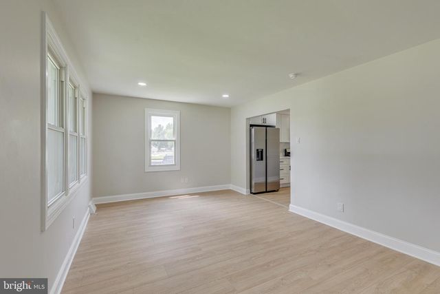 160 E MONMOUTH AVE, Sewell, NJ 08080