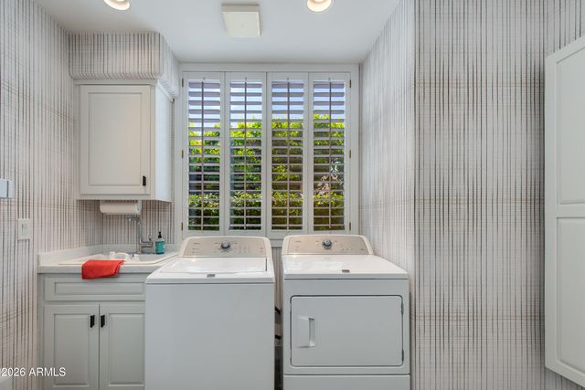 6533 N 29TH Street, Phoenix, AZ 85016