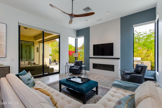6533 N 29TH Street, Phoenix, AZ 85016