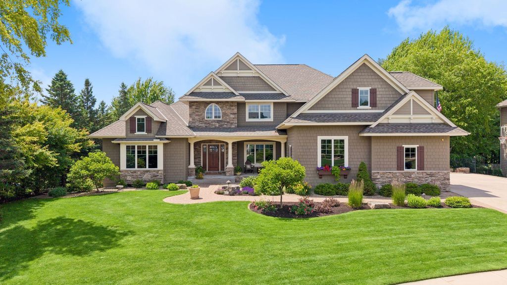 2932 Fairway Drive, Chaska, MN 55318 — exterior