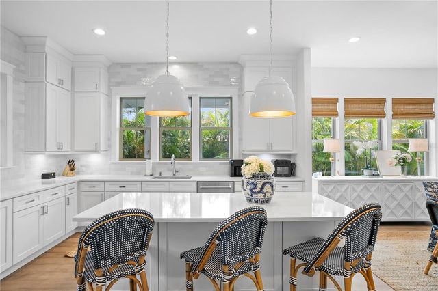 1109 18TH AVENUE N, St Petersburg, FL 33704