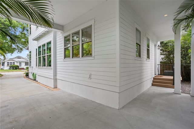 1109 18TH AVENUE N, St Petersburg, FL 33704