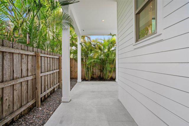 1109 18TH AVENUE N, St Petersburg, FL 33704
