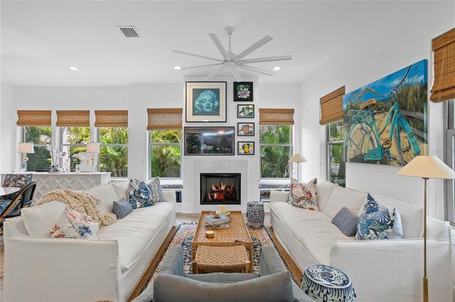 1109 18TH AVENUE N, St Petersburg, FL 33704