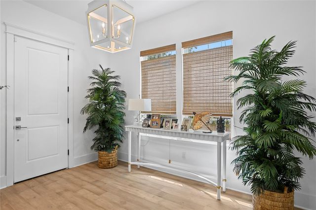 1109 18TH AVENUE N, St Petersburg, FL 33704