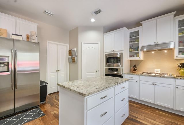 3224 Summer Canyon DR, Austin, TX 78732