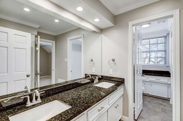 10719 Bayou Glen Road, Houston, TX 77042