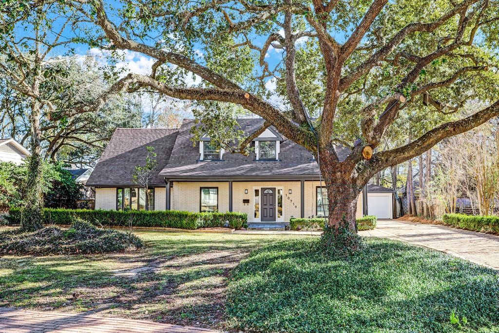 10719 Bayou Glen Road, Houston, TX 77042