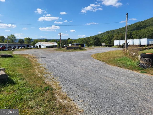 133 MORRAL DR, Everett, PA 15537