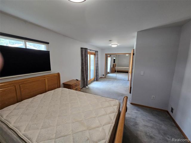 6731 Troy Street, Taylor, MI 48180