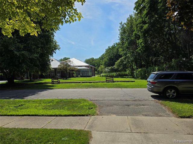 6731 Troy Street, Taylor, MI 48180