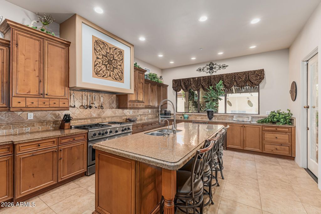 Image 10 of property listing at 15835 N EAGLES NEST Drive, Fountain Hills, AZ 85268