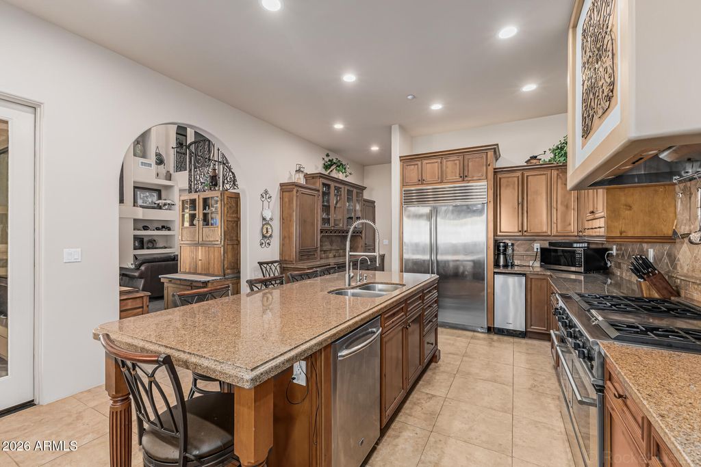 Image 11 of property listing at 15835 N EAGLES NEST Drive, Fountain Hills, AZ 85268