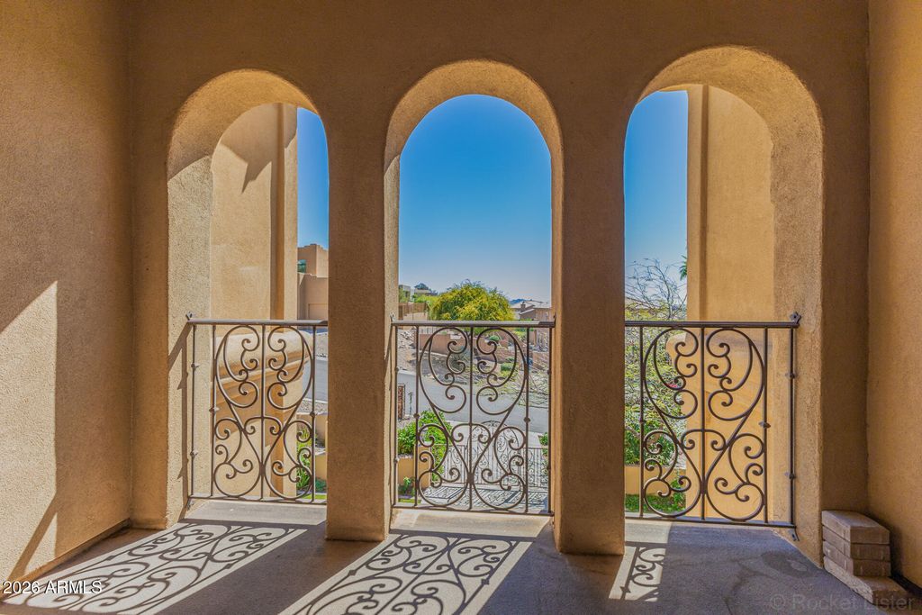 Image 27 of property listing at 15835 N EAGLES NEST Drive, Fountain Hills, AZ 85268