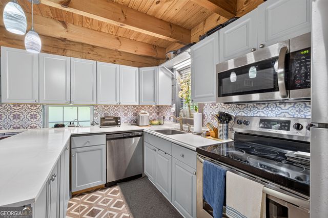 249 Monroe Ridge Road, Sautee Nacoochee, GA 30571