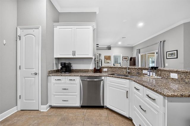 1667 MADISON AVENUE, North Port, FL 34286