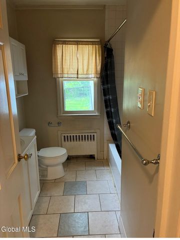 1996 Helderberg Avenue, Rotterdam, NY 12306