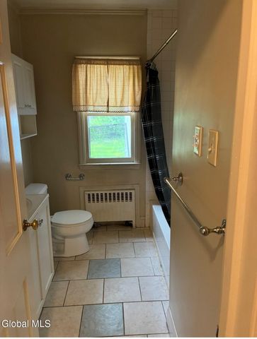1996 Helderberg Avenue, Rotterdam, NY 12306
