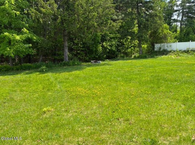 1996 Helderberg Avenue, Rotterdam, NY 12306