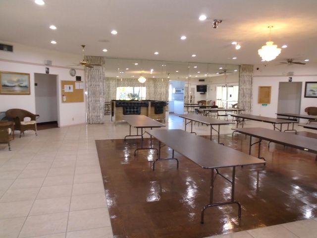 3300 Springdale Boulevard 316, Palm Springs, FL 33461