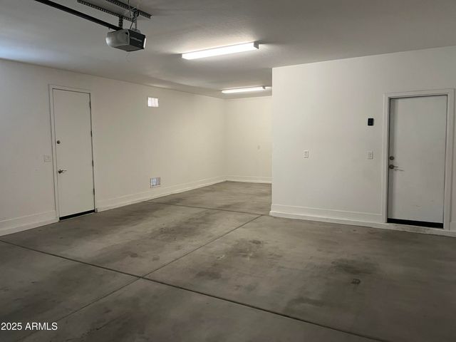 3865 S 183RD Drive, Goodyear, AZ 85338