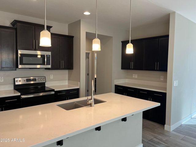 3865 S 183RD Drive, Goodyear, AZ 85338