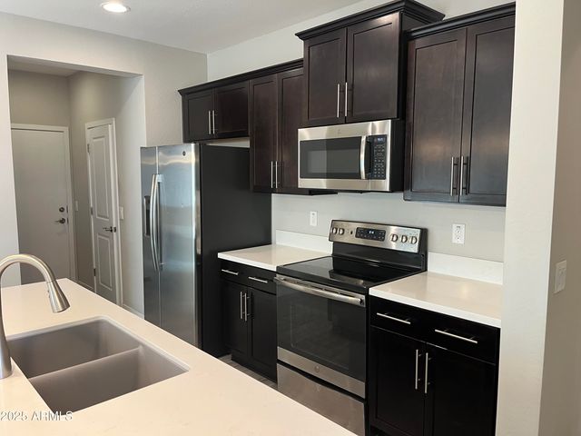 3865 S 183RD Drive, Goodyear, AZ 85338