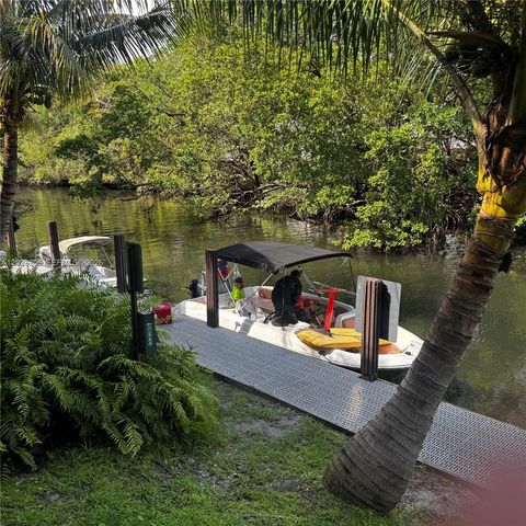 1860 Venice Park Dr 107, North Miami, FL 33181