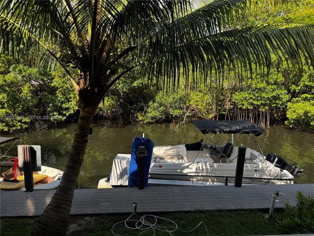 1860 Venice Park Dr 107, North Miami, FL 33181