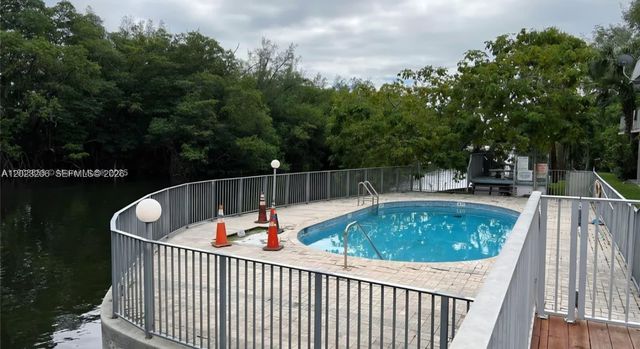 1860 Venice Park Dr 107, North Miami, FL 33181