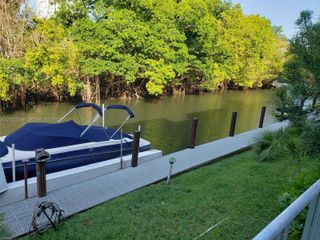 1860 Venice Park Dr 107, North Miami, FL 33181