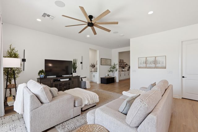 11050 E UNITY Avenue, Mesa, AZ 85212